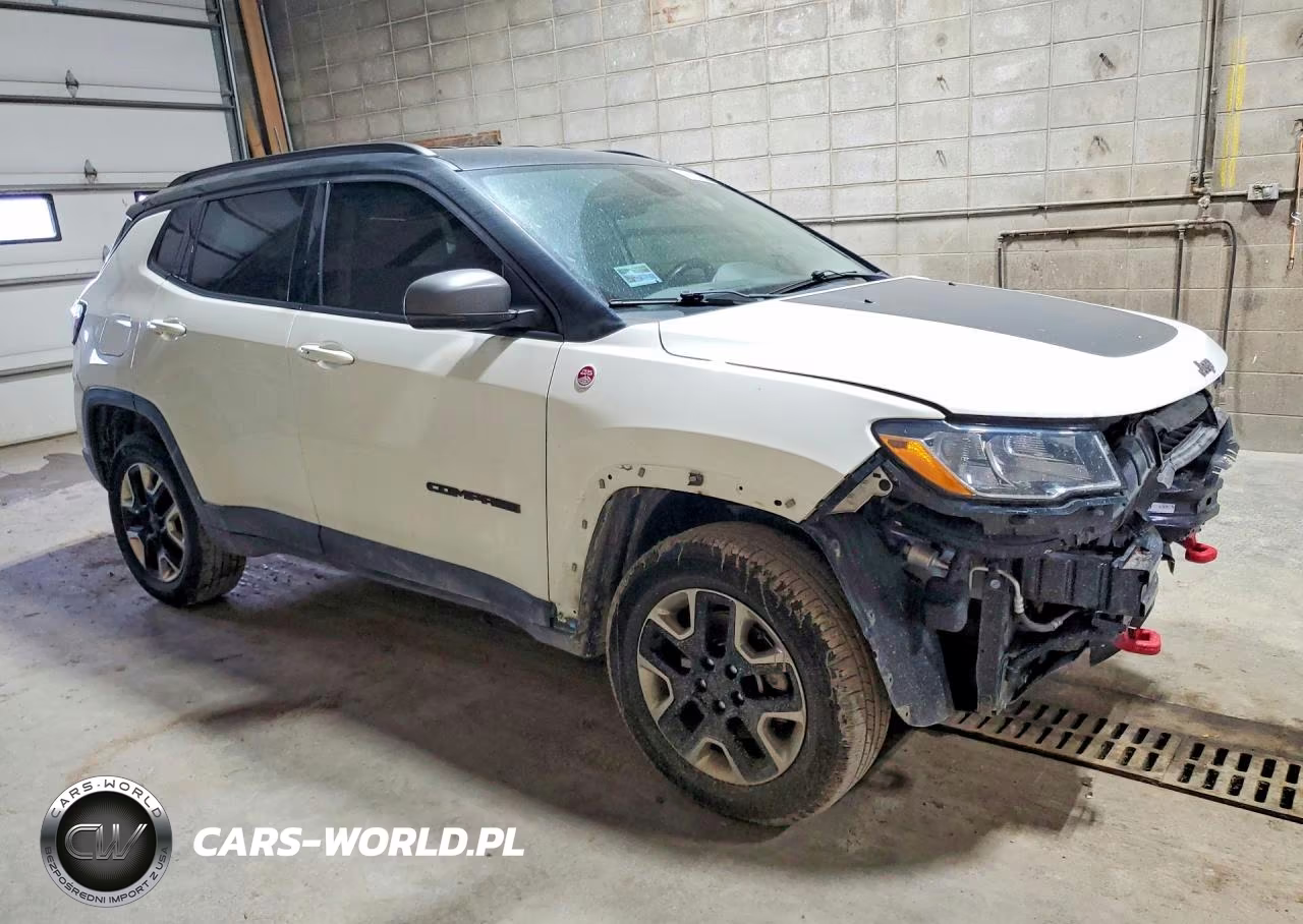 2018 Jeep Compass Trailhawk VIN:3C4NJDDBXJT210714 - 4