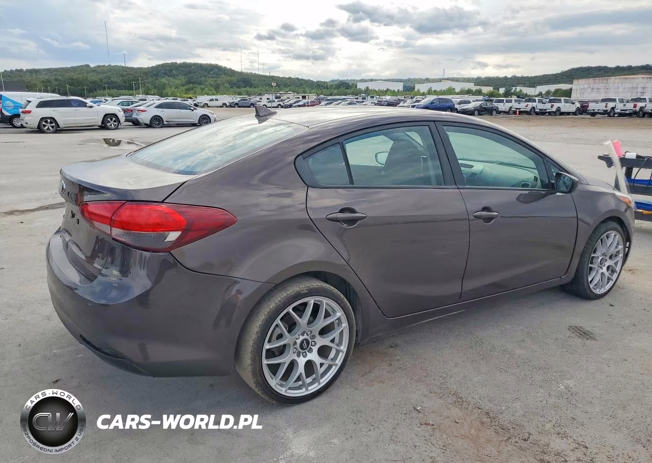 2017 Kia Forte Lx VIN:3KPFL4A74HE140852 - 3