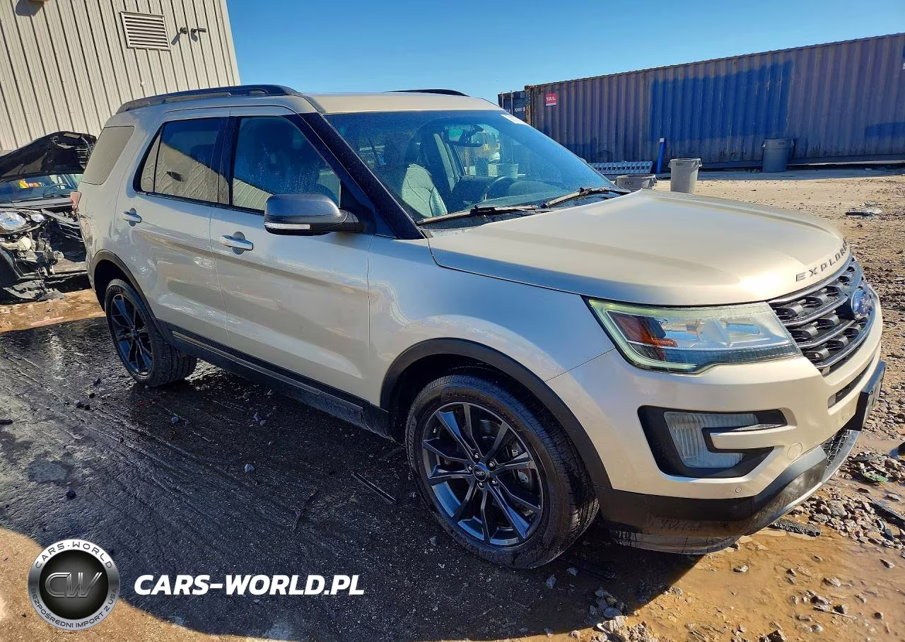 2017 Ford Explorer Xlt VIN:1FM5K8D88HGA99535 - 4