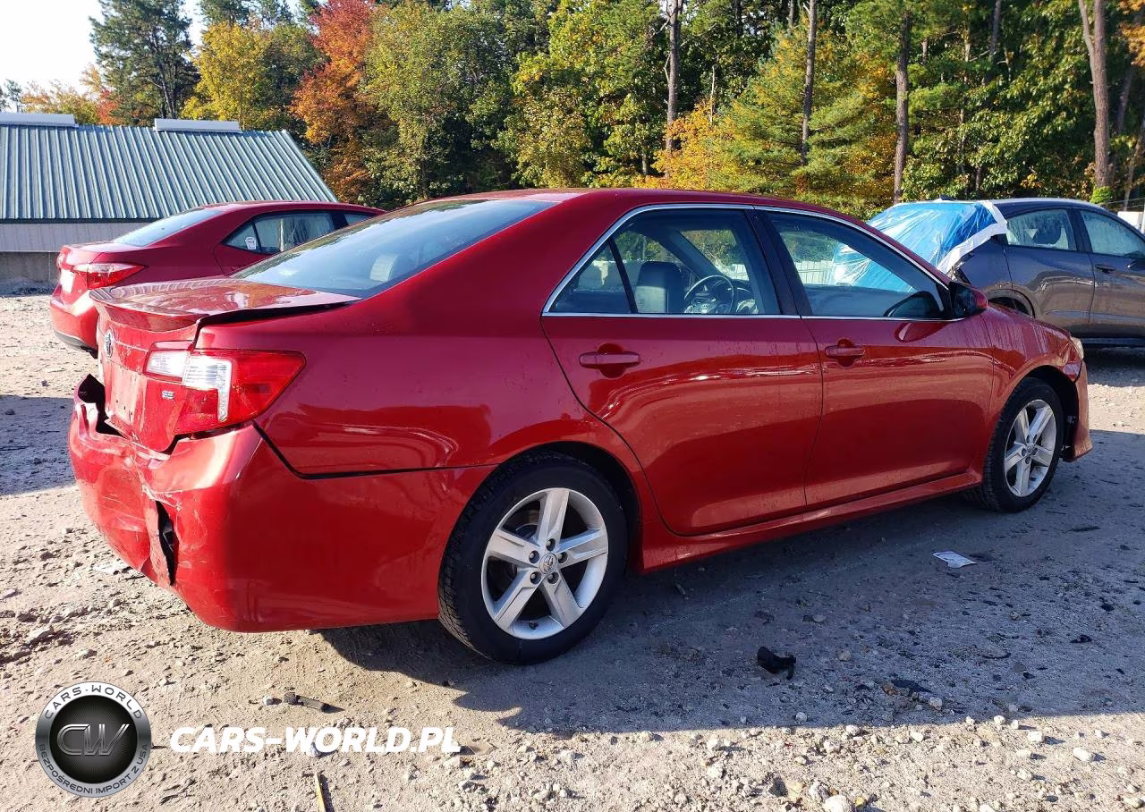 2014 Toyota Camry Se VIN:4T1BF1FK9EU757559 - 3