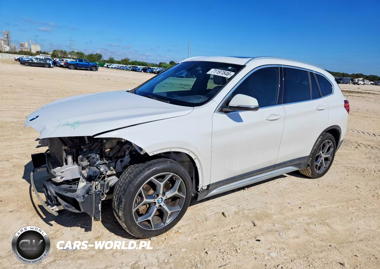 2018 BMW X1 Sdrive28I VIN:WBXHU7C33J5L06414 - 1