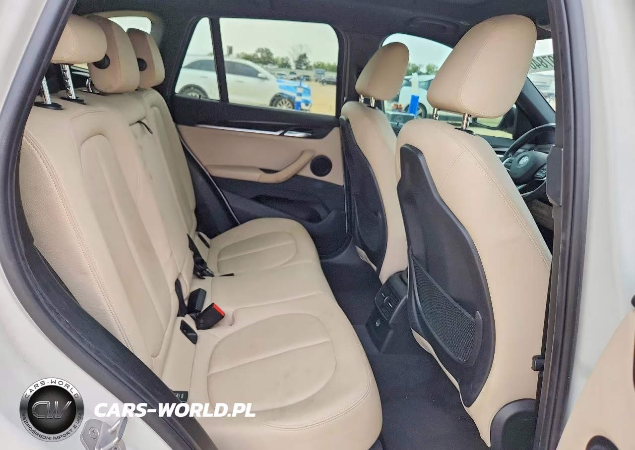 2018 BMW X1 Sdrive28I VIN:WBXHU7C33J5L06414 - 11