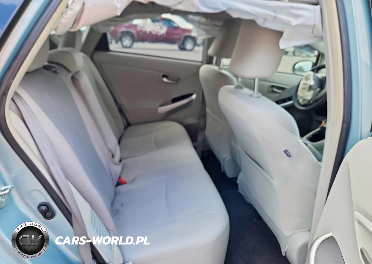 2014 Toyota Prius Three VIN:JTDKN3DU1E1834952 - 10