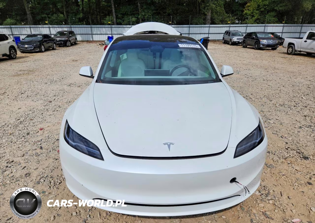 2025 Tesla Model 3 VIN:5YJ3E1EA1SF966786 - 5