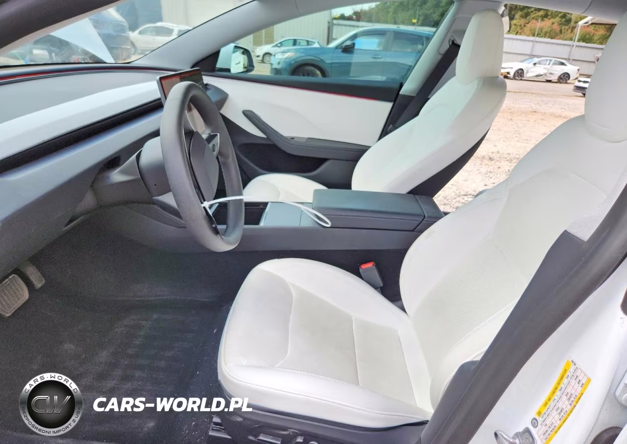 2025 Tesla Model 3 VIN:5YJ3E1EA1SF966786 - 7
