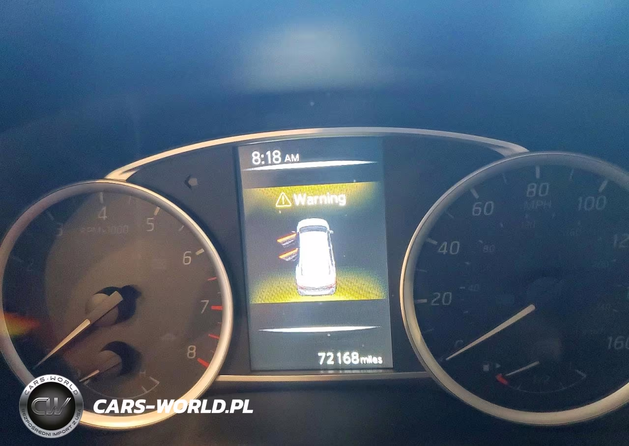 2018 Nissan Sentra Sr VIN:3N1AB7AP3JY216048 - 9