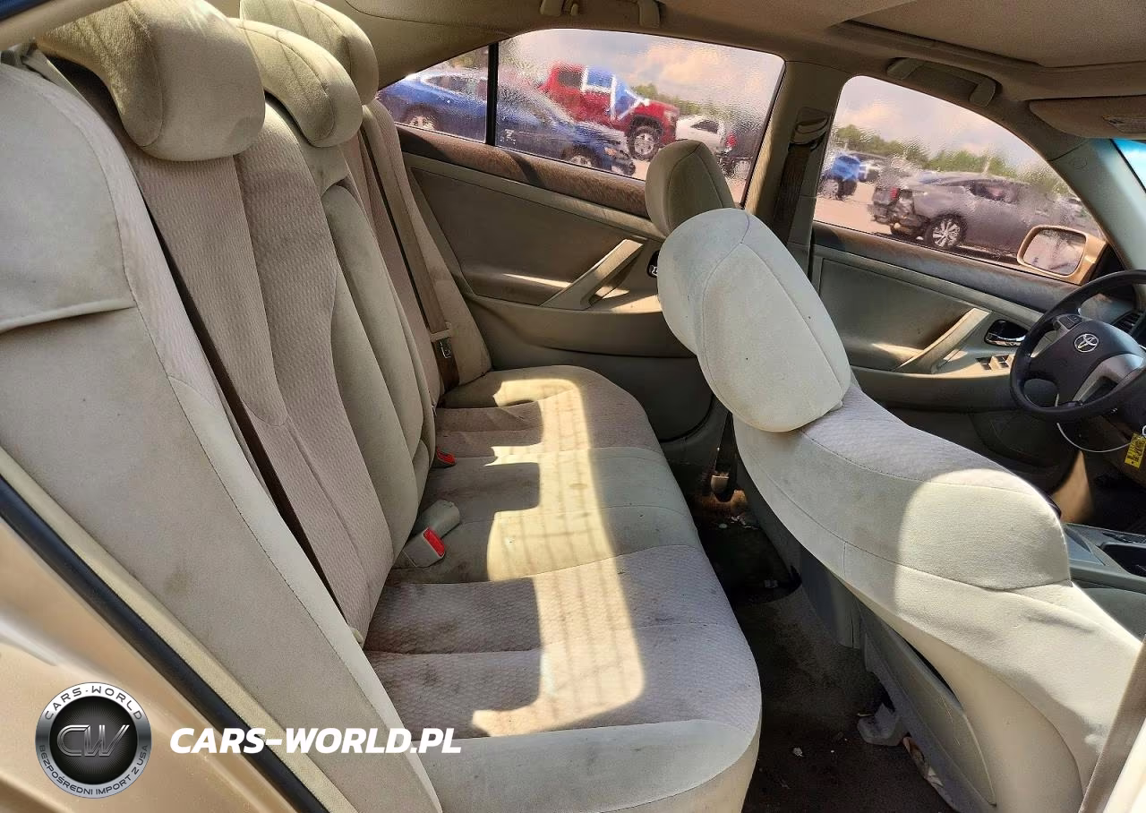 2010 Toyota Camry Le VIN:4T4BF3EKXAR050595 - 10