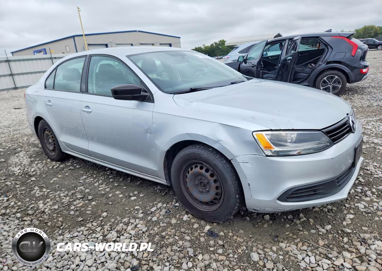 2013 Volkswagen Jetta Base VIN:3VW2K7AJ9DM271853 - 4