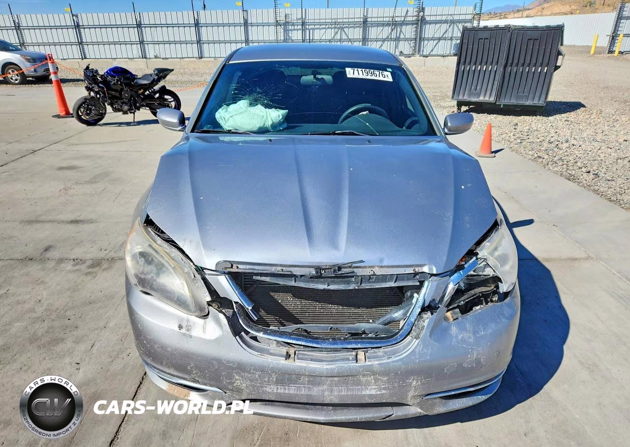 2014 Chrysler 200 Lx VIN:1C3CCBAB2EN204801 - 5