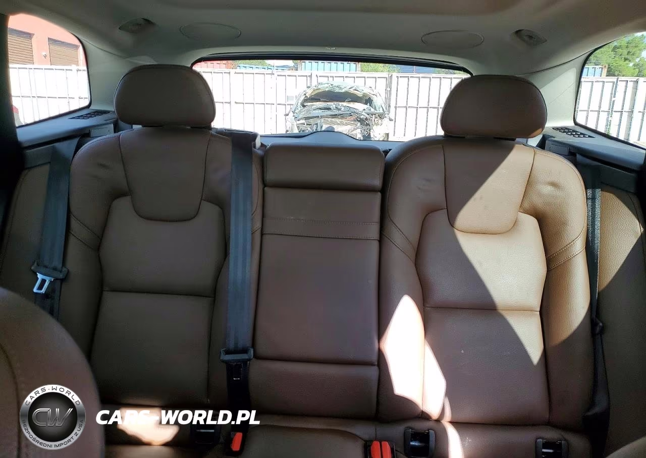 2019 Volvo Xc60 T5 VIN:LYV102RK5KB176567 - 10