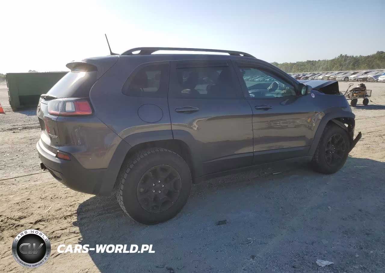 2019 Jeep Cherokee Trailhawk VIN:1C4PJMBX9KD140752 - 3