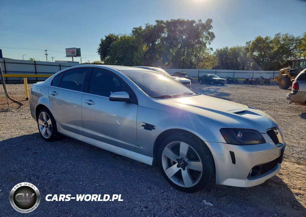 2009 Pontiac G8 VIN:6G2ER57749L182588 - 4