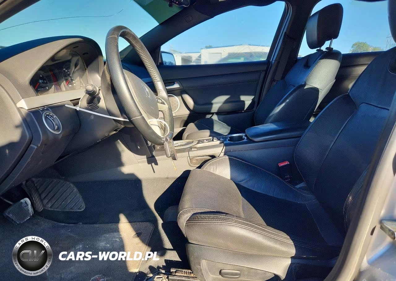 2009 Pontiac G8 VIN:6G2ER57749L182588 - 7