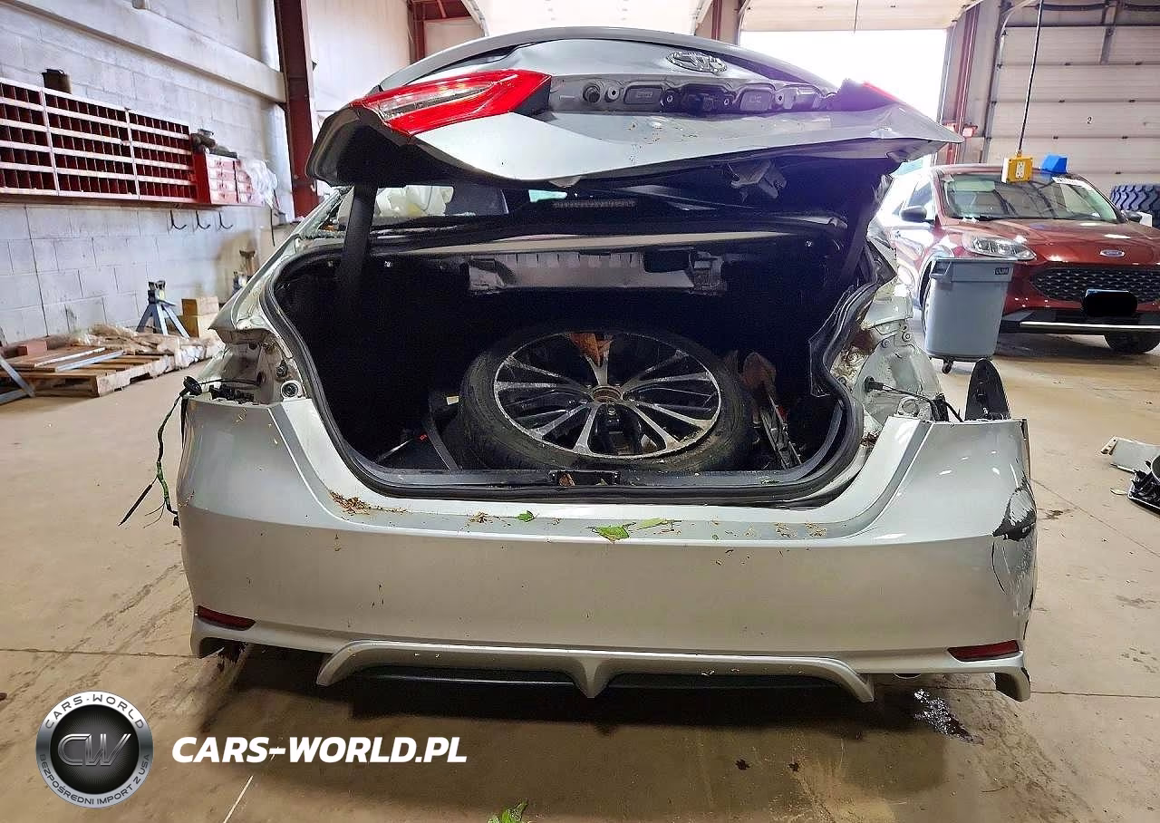 2020 Toyota Camry Se VIN:4T1G11AK3LU926807 - 6