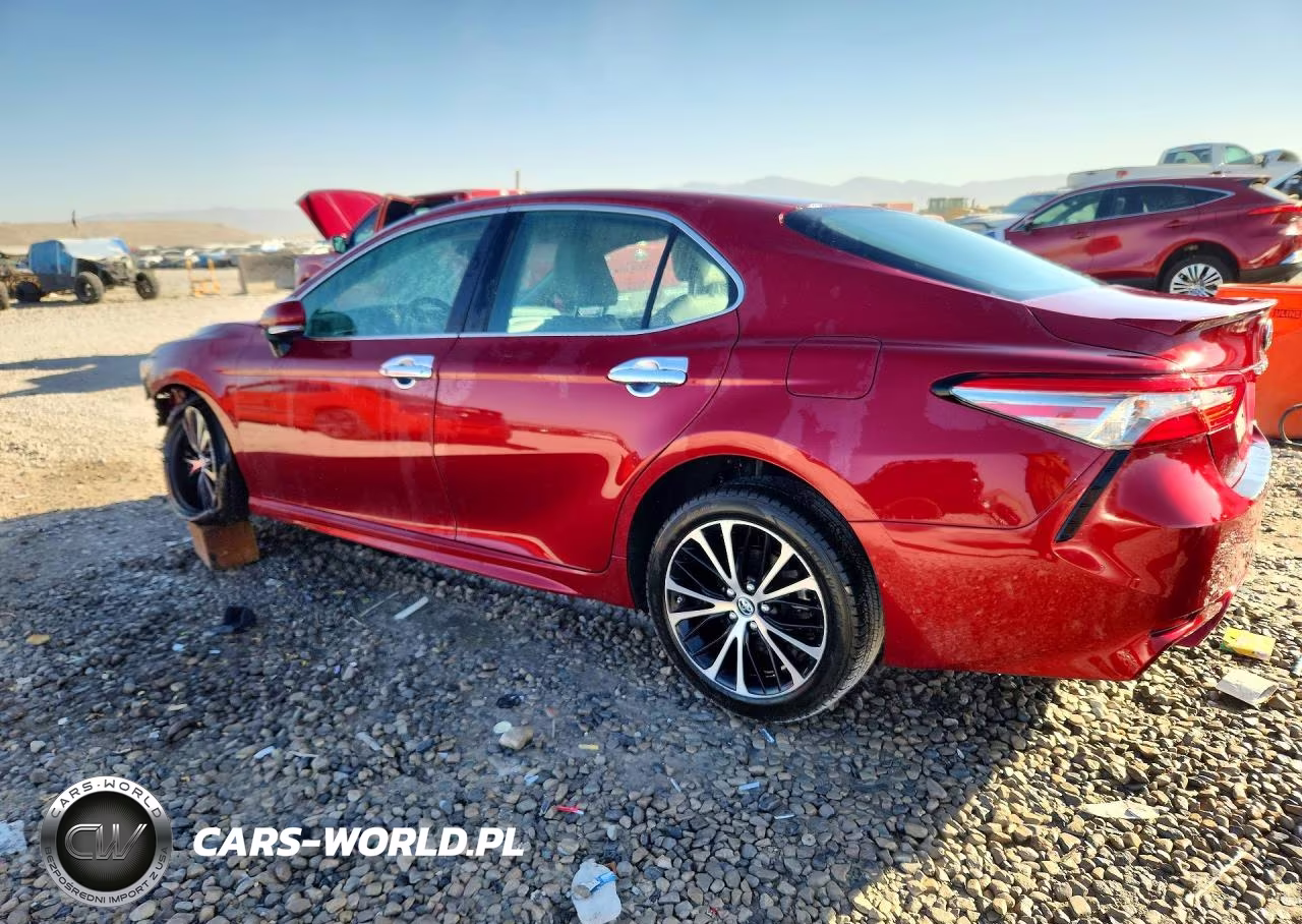 2018 Toyota Camry Se VIN:4T1B11HK1JU665738 - 2