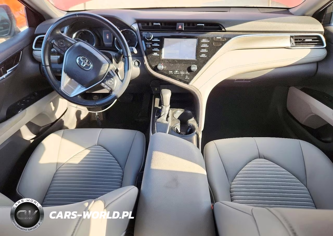 2018 Toyota Camry Se VIN:4T1B11HK1JU665738 - 8