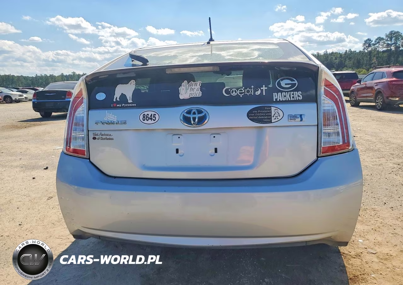 2014 Toyota Prius Two VIN:JTDKN3DU2E0373797 - 6