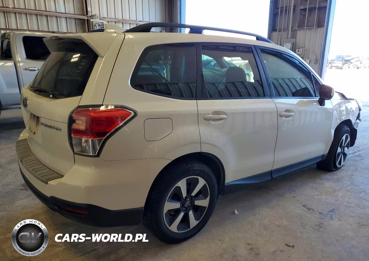 2017 Subaru Forester 2.5I Premium VIN:JF2SJAGC8HH564912 - 3