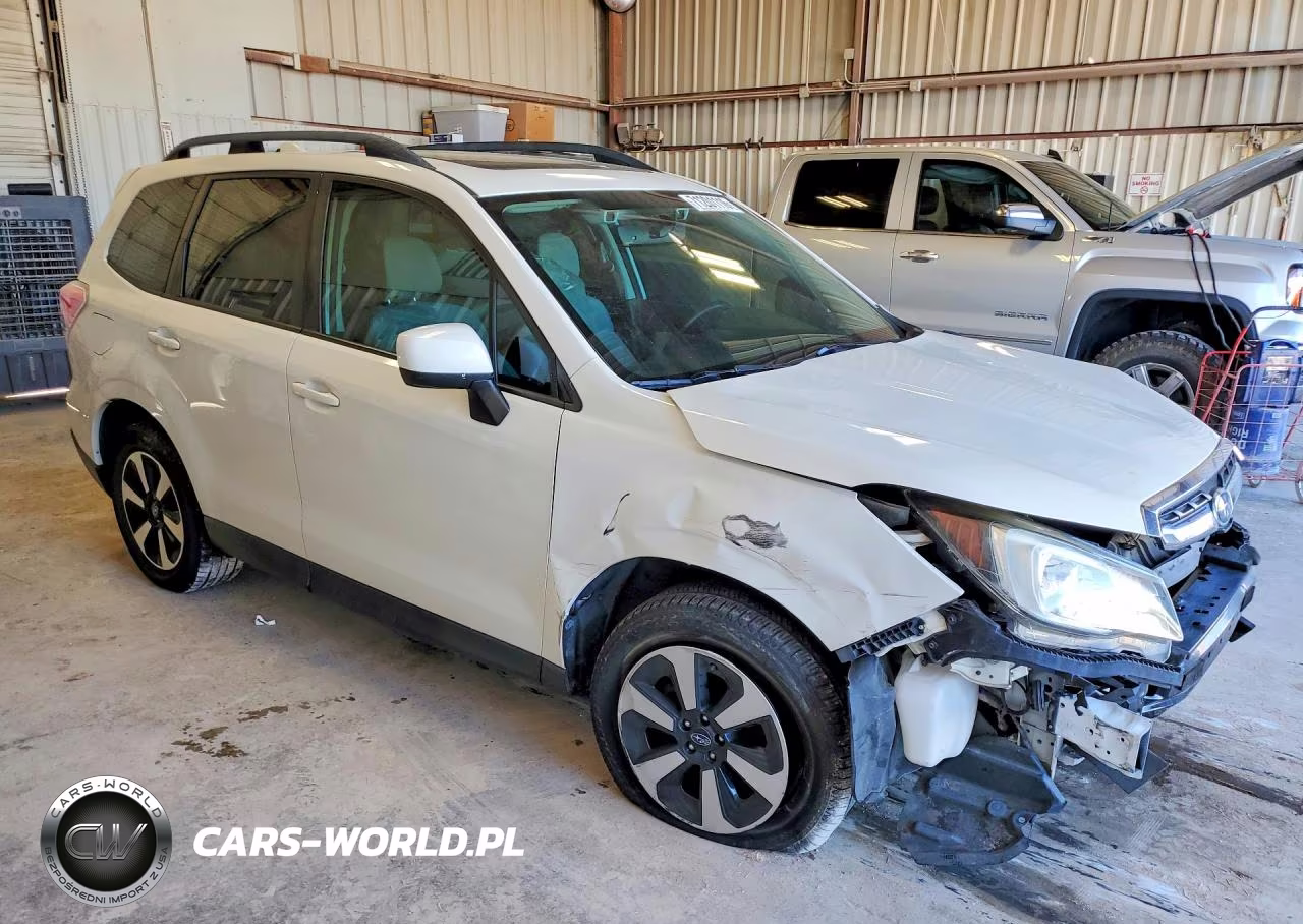 2017 Subaru Forester 2.5I Premium VIN:JF2SJAGC8HH564912 - 4
