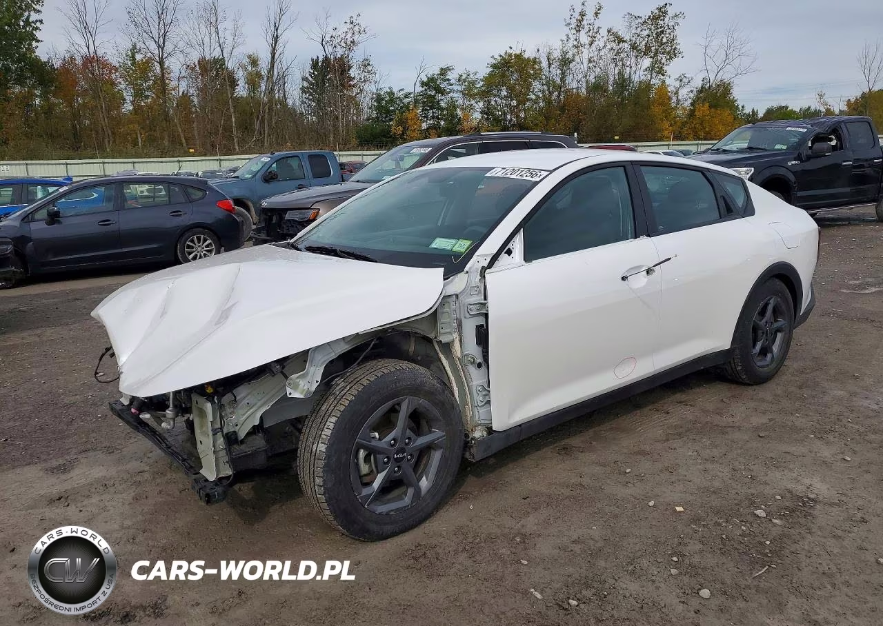 2025 Kia K4 Lxs VIN:3KPFT4DE2SE044235 - 1