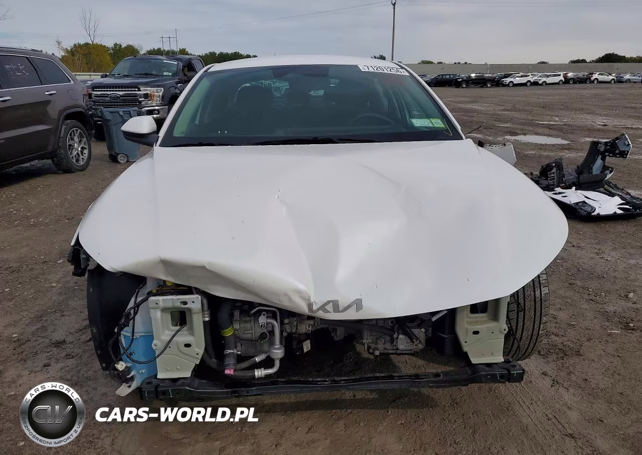 2025 Kia K4 Lxs VIN:3KPFT4DE2SE044235 - 5