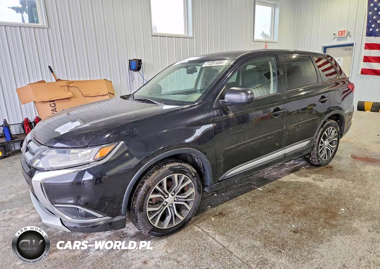 2017 Mitsubishi Outlander Es – zdjęcie 1 z 13