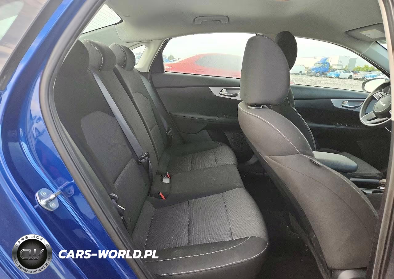 2024 Kia Forte Lxs VIN:3KPF24AD9RE775883 - 10