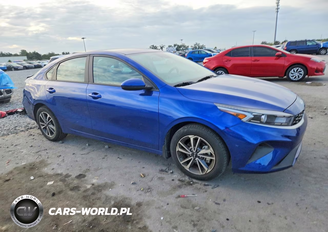 2024 Kia Forte Lxs VIN:3KPF24AD9RE775883 - 4