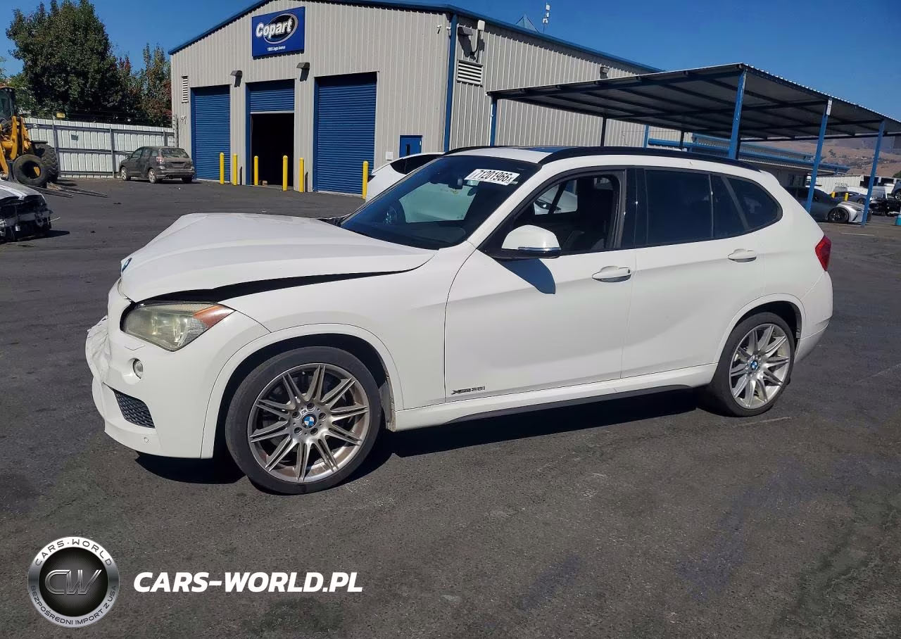2015 BMW X1 xDrive35I VIN:WBAVM5C59FVV94336 - 1