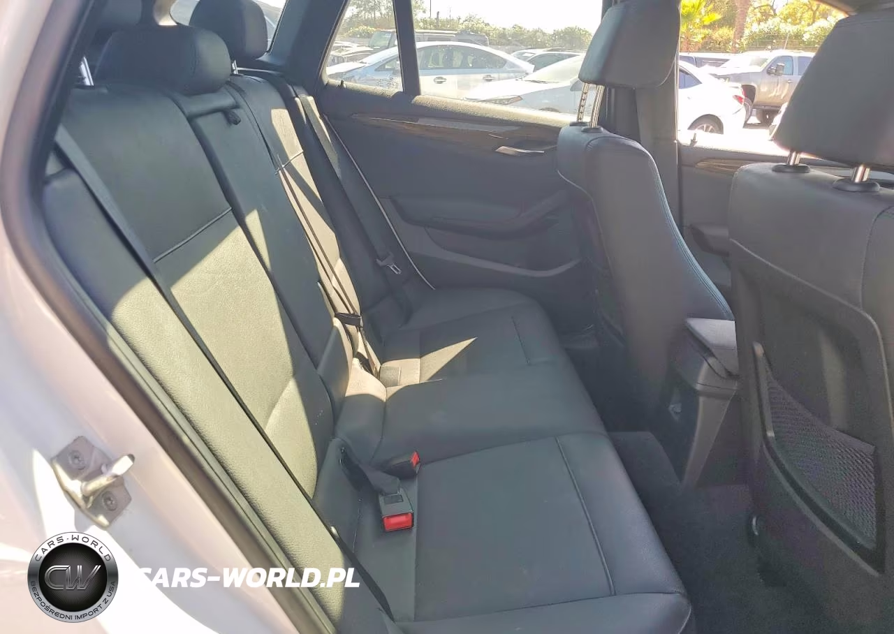 2015 BMW X1 xDrive35I VIN:WBAVM5C59FVV94336 - 11