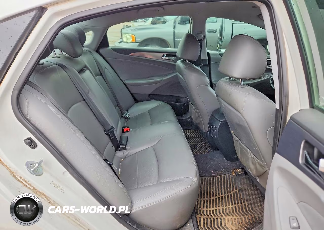 2013 Hyundai Sonata Hybrid VIN:KMHEC4A44DA101530 - 10