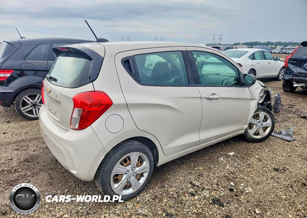 2019 Chevrolet Spark Ls VIN:KL8CB6SA0KC741324 - 3