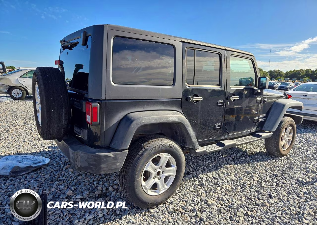 2011 Jeep Wrangler Unlimited Sport VIN:1J4BA3H16BL616544 - 3