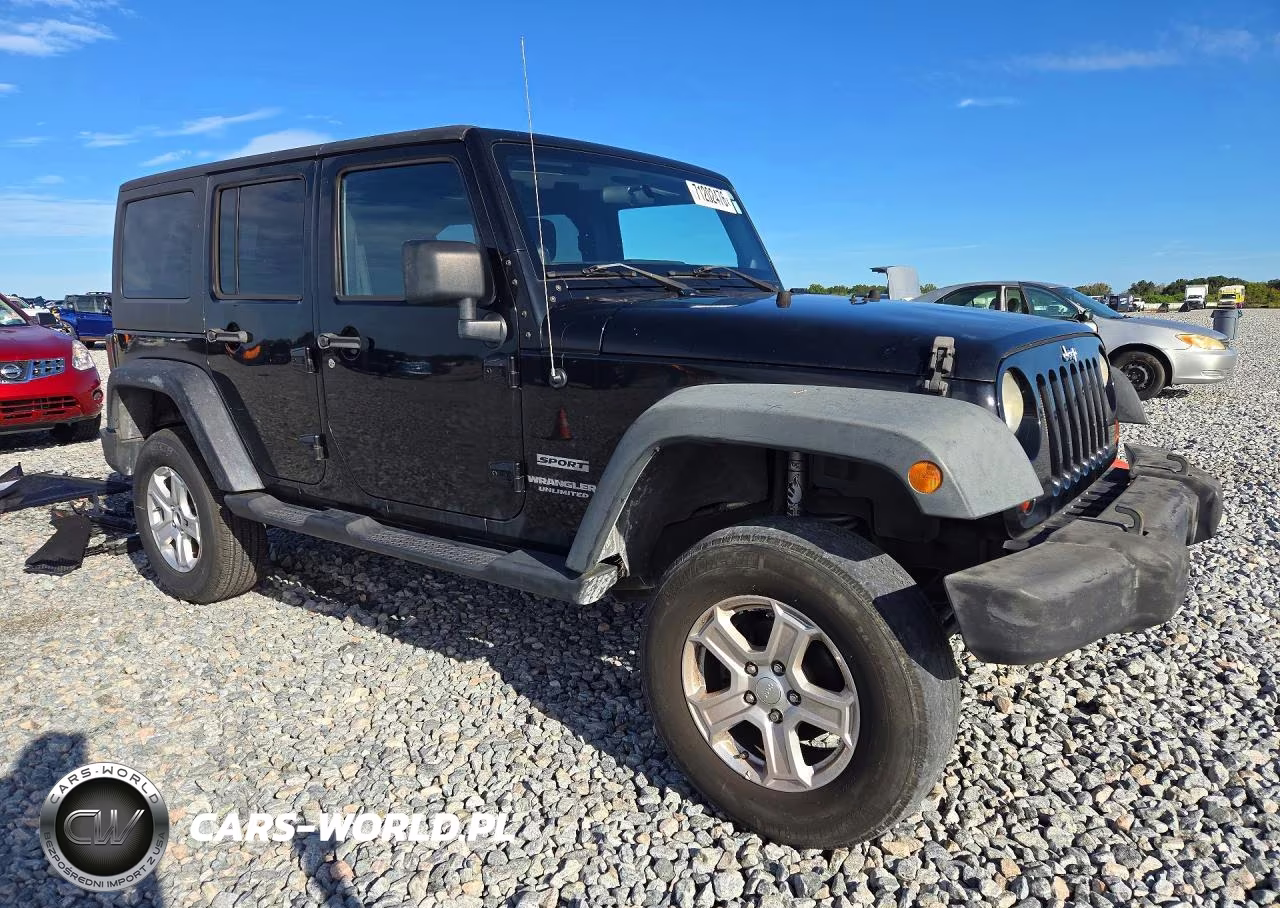 2011 Jeep Wrangler Unlimited Sport VIN:1J4BA3H16BL616544 - 4