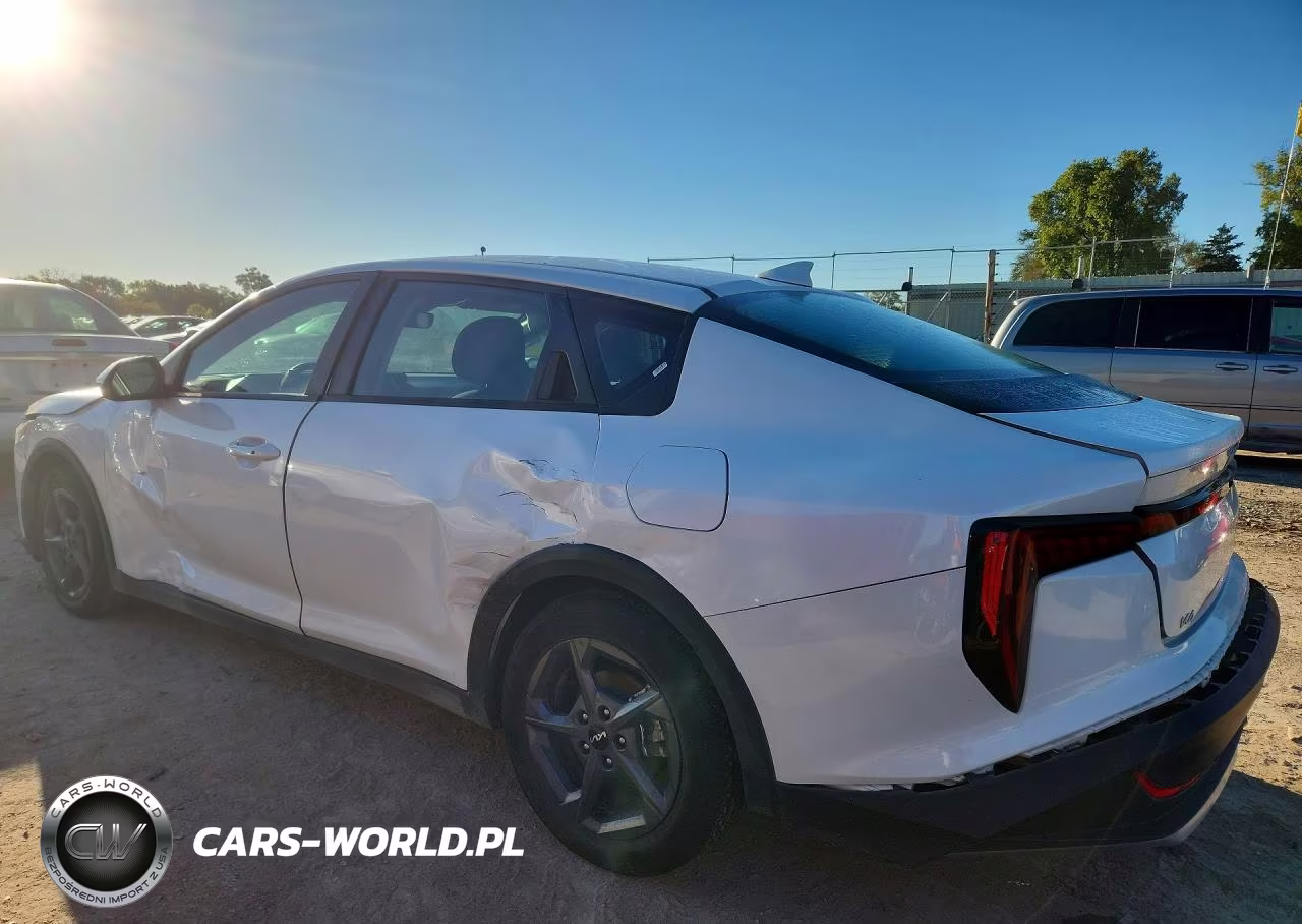 2025 Kia K4 Lxs VIN:3KPFT4DE6SE158576 - 2