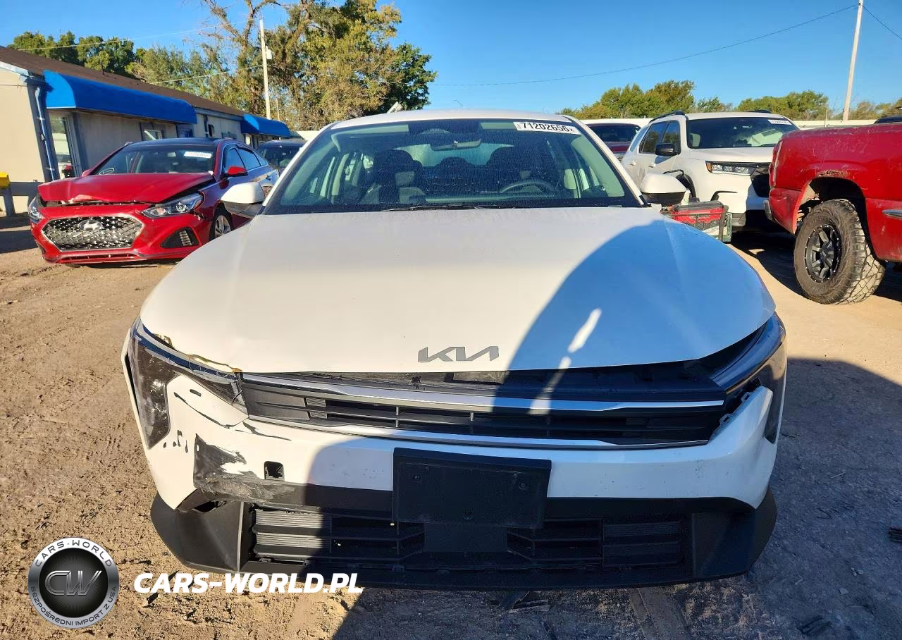 2025 Kia K4 Lxs VIN:3KPFT4DE6SE158576 - 5