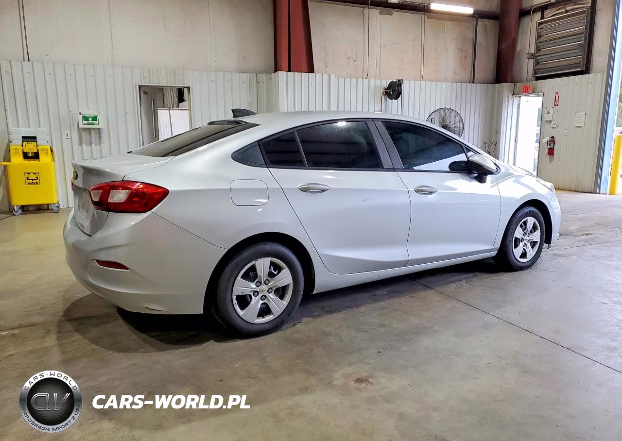 2016 Chevrolet Cruze Ls VIN:1G1BC5SM7G7308001 - 3