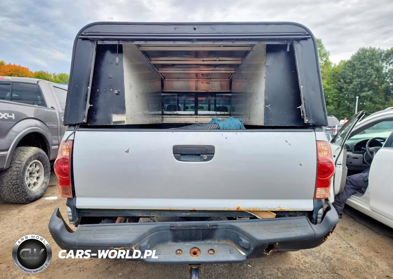 2007 Toyota Tacoma V6 VIN:5TEUU42N37Z406533 - 6