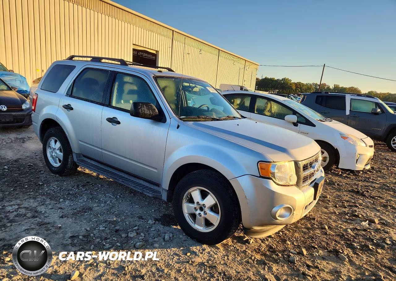2011 Ford Escape Xlt VIN:1FMCU9DG9BKB43528 - 4