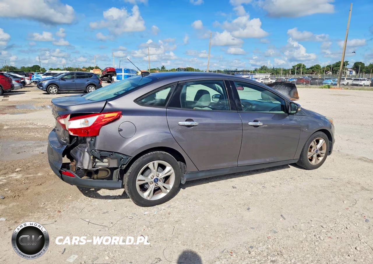 2013 Ford Focus Se VIN:1FADP3F20DL383567 - 3