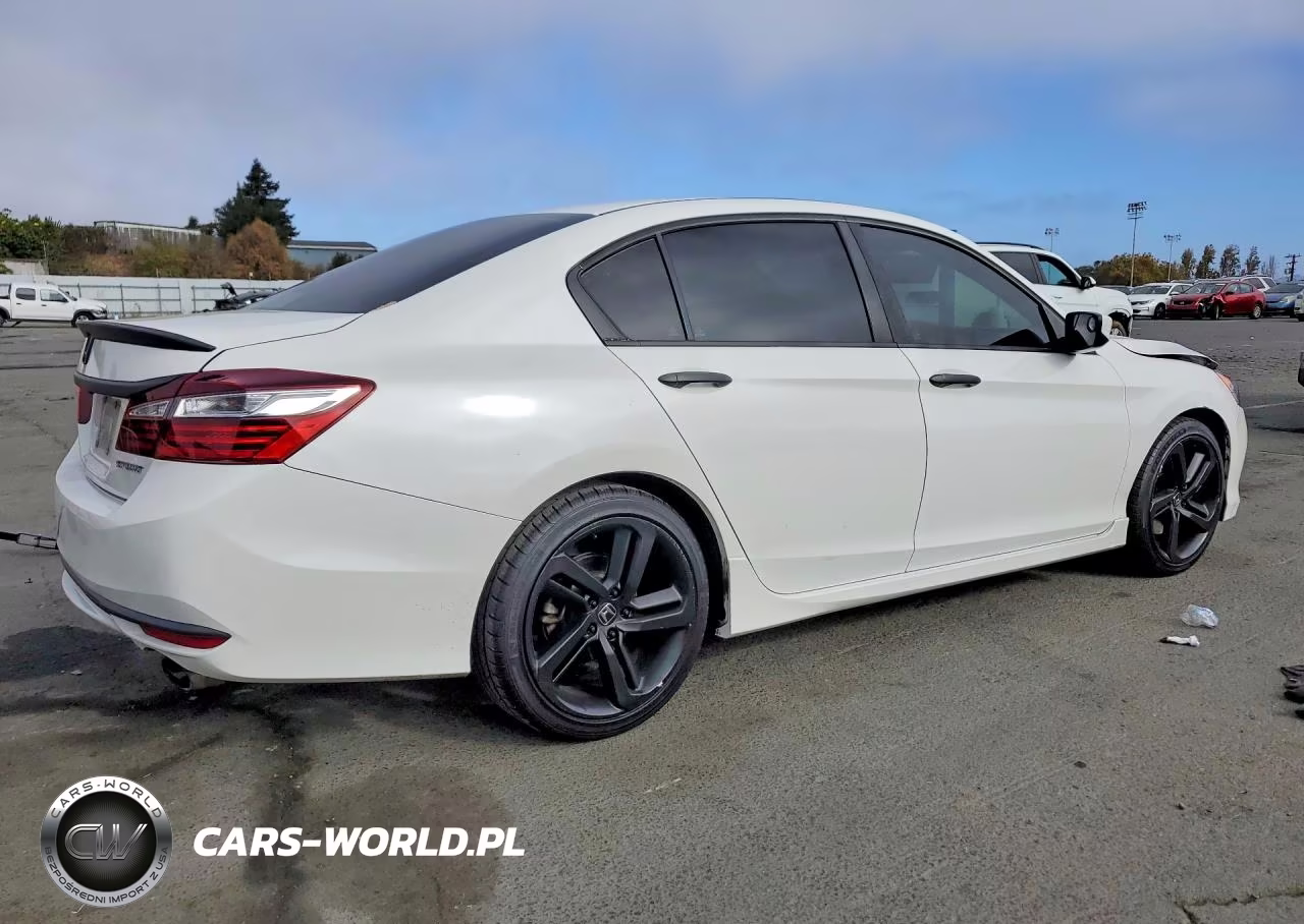 2017 Honda Accord Sport VIN:1HGCR2F54HA192838 - 3
