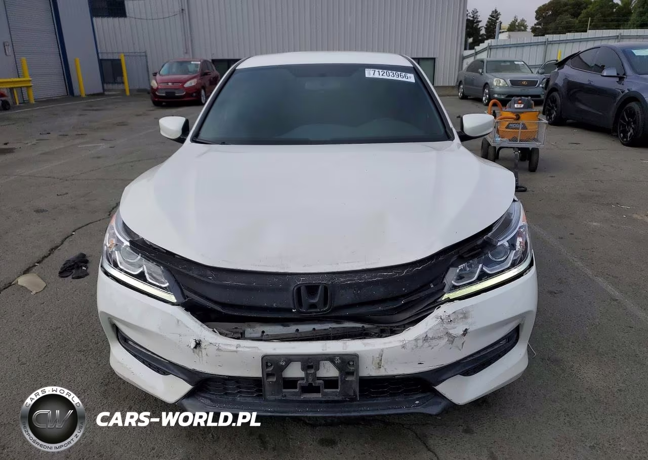 2017 Honda Accord Sport VIN:1HGCR2F54HA192838 - 5