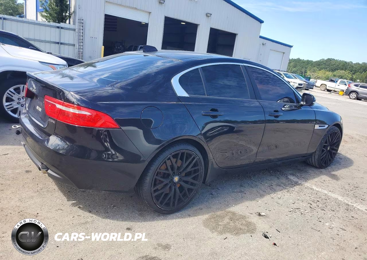2017 Jaguar Xe VIN:SAJAR4BG5HA962524 - 3