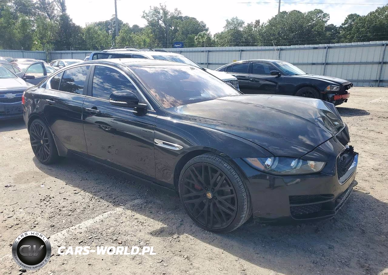 2017 Jaguar Xe VIN:SAJAR4BG5HA962524 - 4