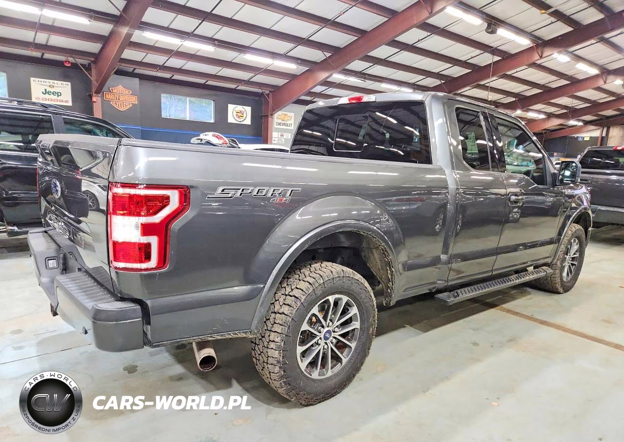 2018 Ford F150 Super Cab VIN:1FTFX1E51JFC21184 - 3