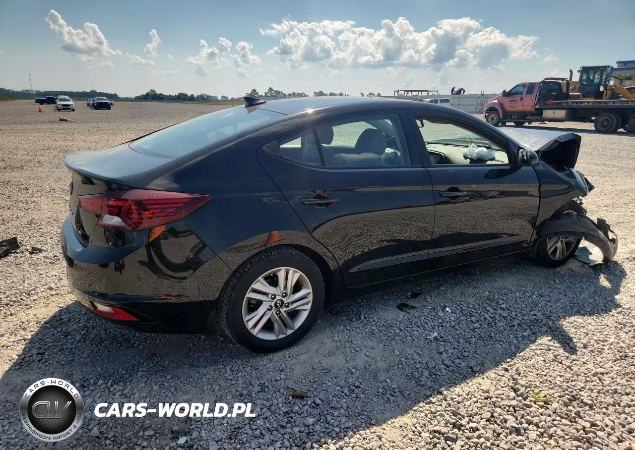 2019 Hyundai Elantra Se VIN:5NPD84LF9KH493779 - 3
