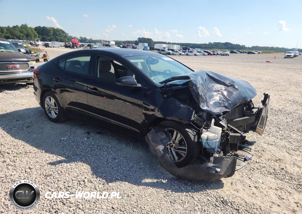 2019 Hyundai Elantra Se VIN:5NPD84LF9KH493779 - 4