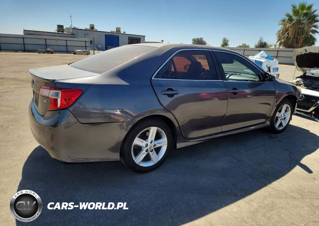 2014 Toyota Camry Se VIN:4T1BF1FK2EU455482 - 3