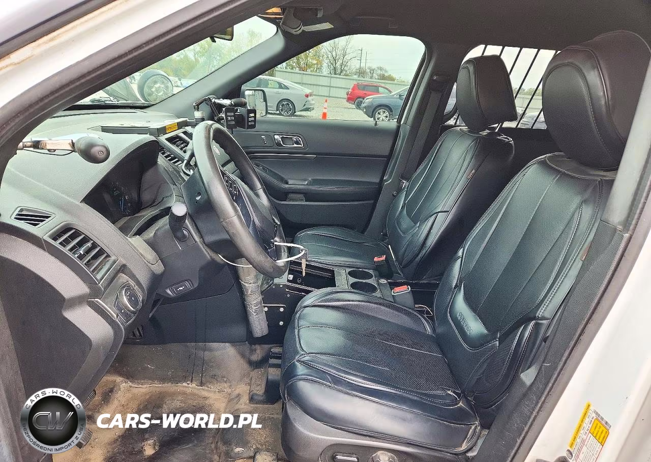 2018 Ford Explorer Police Interceptor VIN:1FM5K8ARXJGA46256 - 7