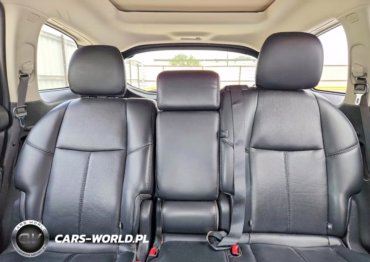 2016 Nissan Pathfinder Platinum VIN:5N1AR2MM6GC654251 - 10